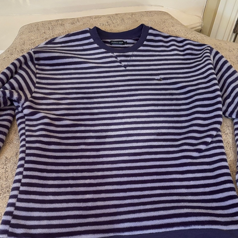 Southern Marsh Men's Navy and White Striped Crewneck Sweater